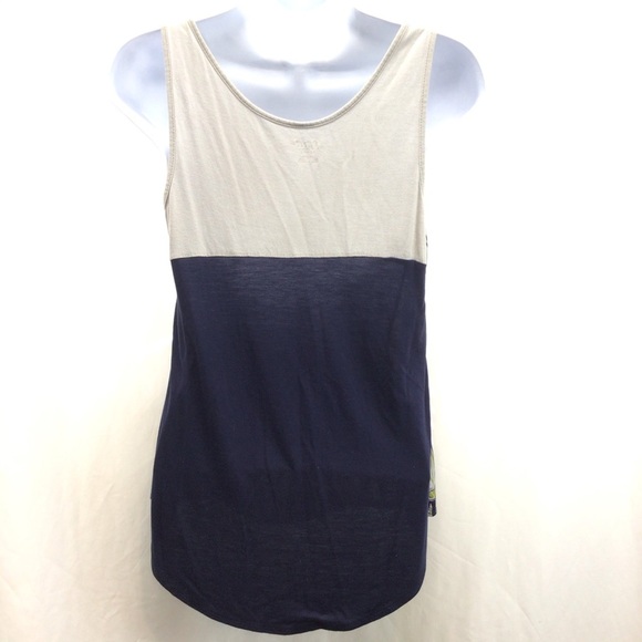 (4) Various Brands Petite Tank Tops Medium - Picture 9 of 11
